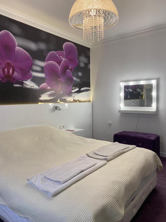 Vladana Deluxe App 2 Appartement Kruševac Buitenkant foto