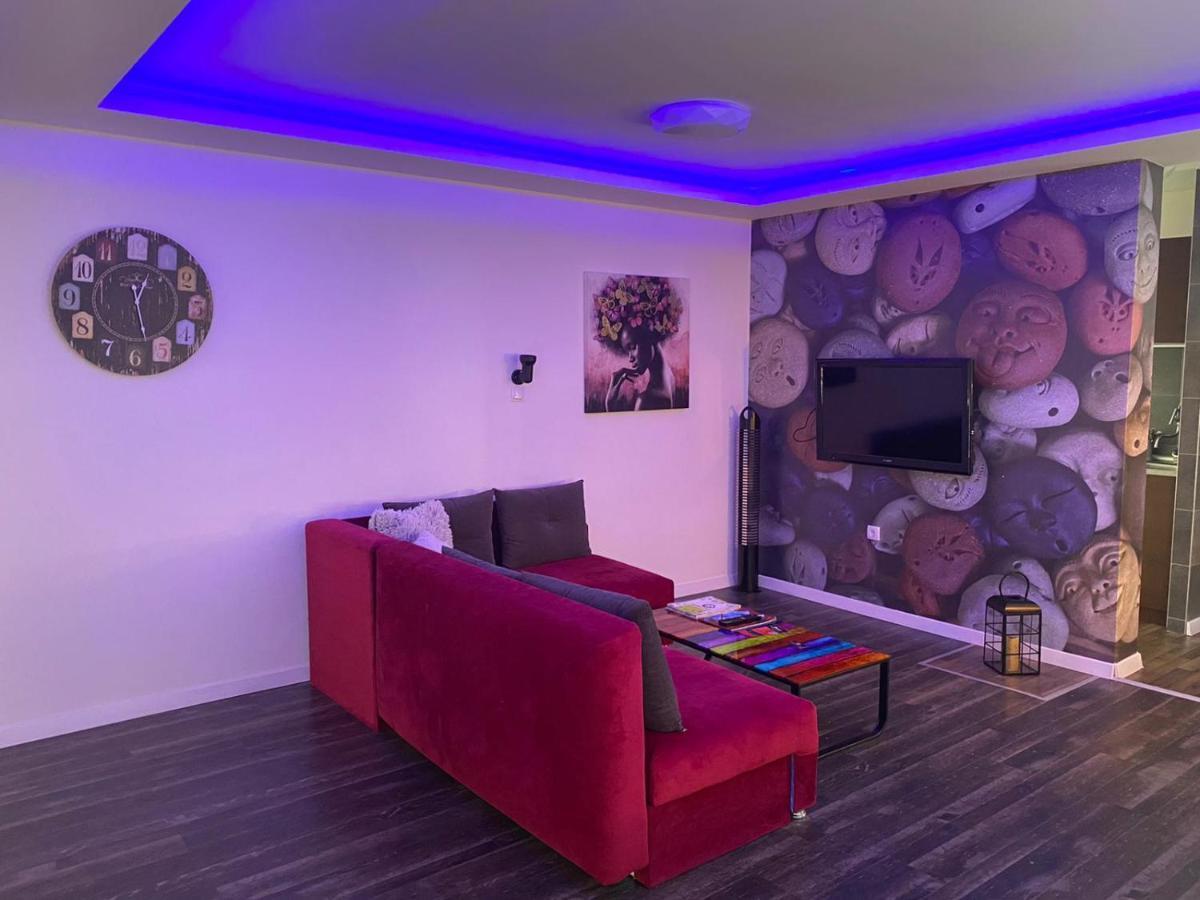 Vladana Deluxe App 2 Appartement Kruševac Buitenkant foto