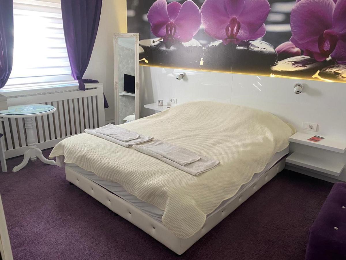 Vladana Deluxe App 2 Appartement Kruševac Buitenkant foto